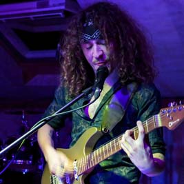 Le Bunker with Jewly – Tavannes